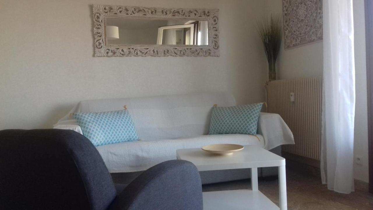 Residence L'Emilia Hyères Eksteriør billede