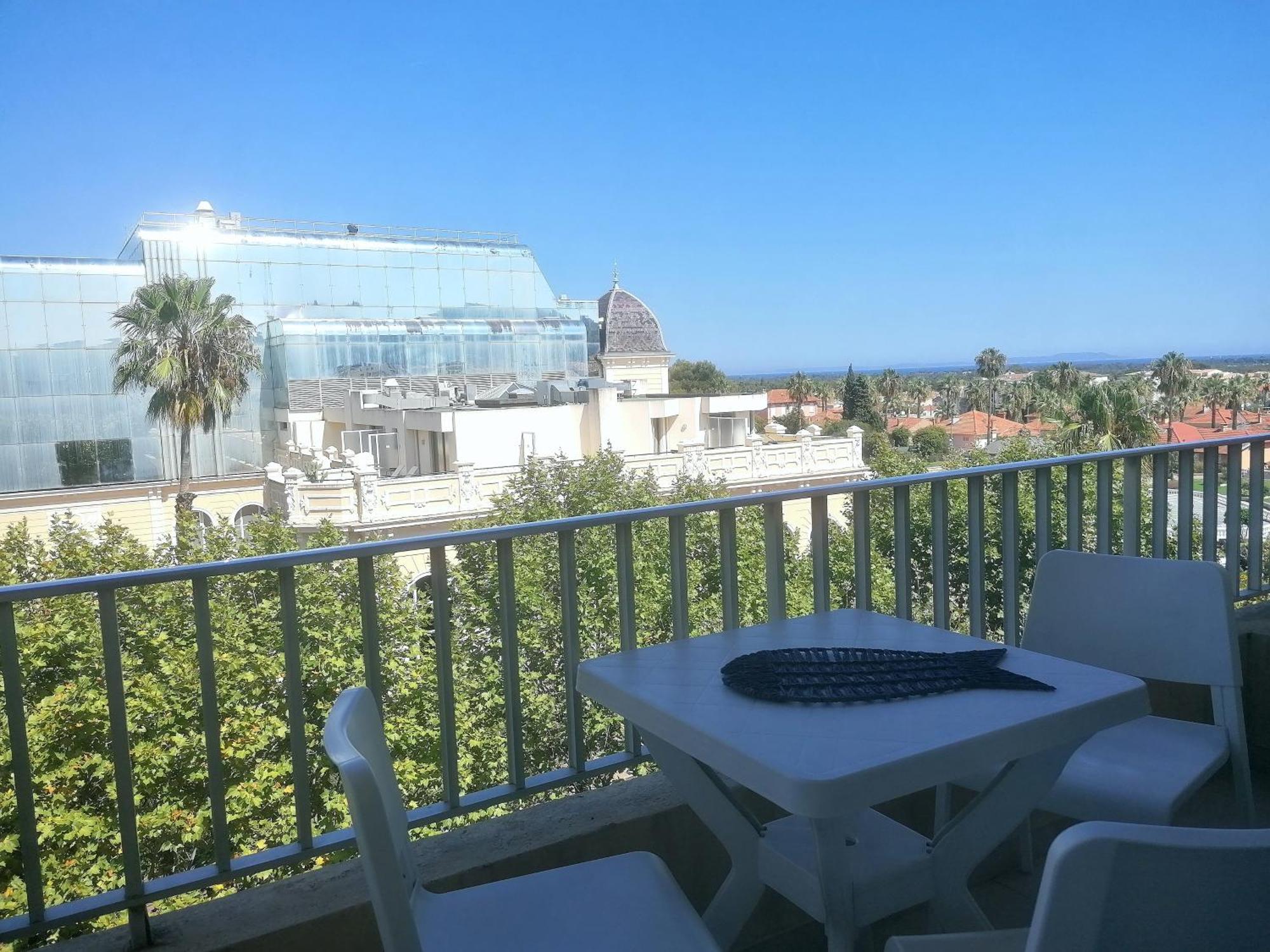 Residence L'Emilia Hyères Eksteriør billede