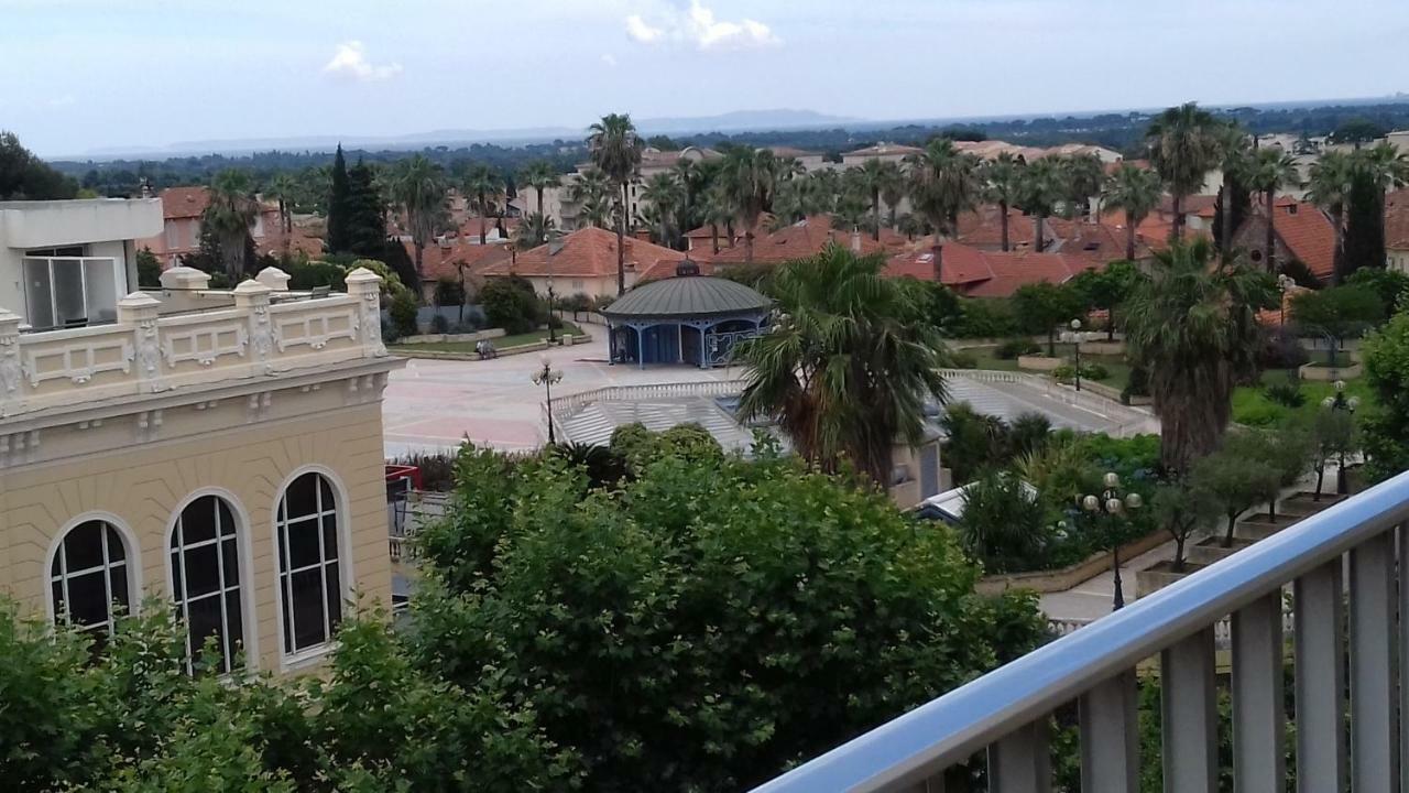 Residence L'Emilia Hyères Eksteriør billede